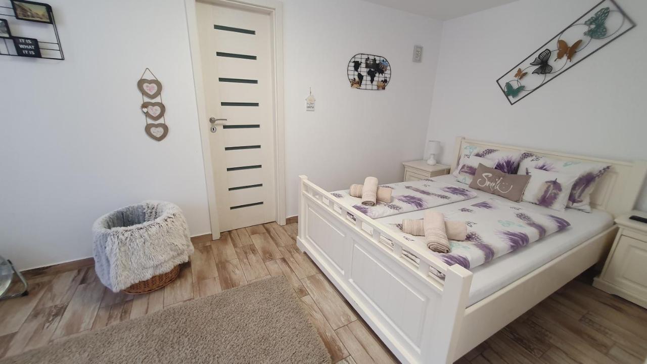 Smiley Rezident Appartement Sibiu Buitenkant foto